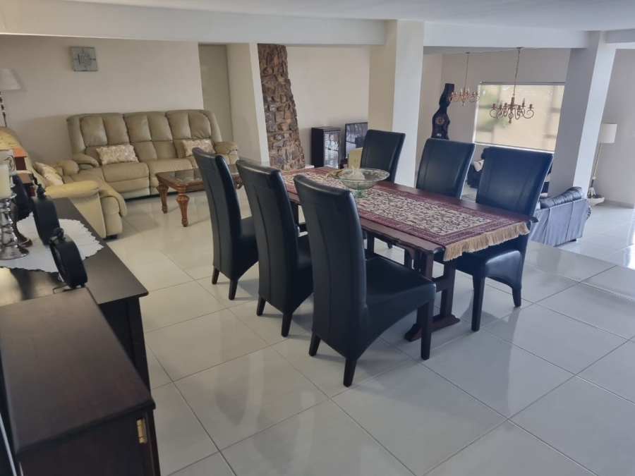 5 Bedroom Property for Sale in Meerhof North West